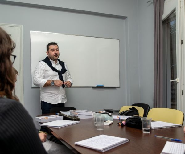 φωτογραφίες φροντιστήρια λάρισα